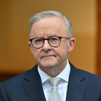 FILE PHOTO: Australian Prime Minister Anthony Albanese attends a press conference after visiting Government House to dissolve Parliament and call an election in Canberra, Australia, March 28, 2025. AAP/Mick Tsikas via REUTERS/File Photo