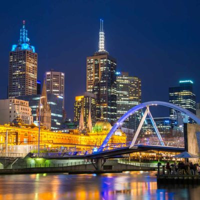 melbourne-cityscape-in-the-night-time--576820760-2a5ae924d0e84590bcafdd5084d00957